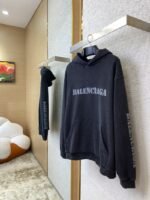 Balenciaga Blurred Letter Print Hooded Sweatshirt - 图片 3