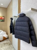 Balenciaga Twill Print Down Jacket - 图片 4