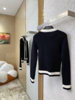 Chanel Ribbon Tie Knit Shirt Black - 图片 4