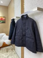 Balenciaga Logo Embroidered Down Jacket - 图片 3