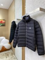 Prada Triangle Label Down Jacket - 图片 3