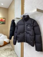 Prada Triangle Label Down Jacket - 图片 3
