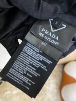 Prada Triangle Label Down Jacket - 图片 9