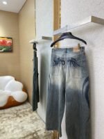 Balenciaga Y2K Baggy Graffiti Print Denim Trousers - 图片 4