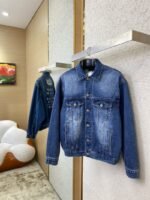 Balenciaga Embroidered Denim Jacket - 图片 3