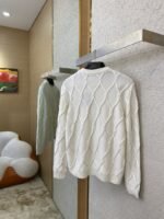 LV Skiing Beaded Crew Neck Sweater - 图片 4