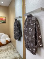 LV Reversible Old Flower Parker Coat - 图片 4