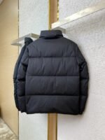 Prada Triangle Label Down Jacket - 图片 5