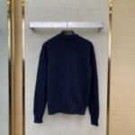 LV Knit Shoulder Button Crew Neck Sweater - 图片 2