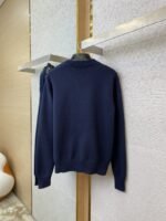 LV Knit Shoulder Button Crew Neck Sweater - 图片 6