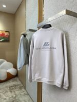 Balenciaga Reflective Print Crew Neck Sweatshirt White - 图片 4