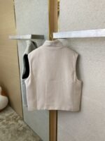 Prada Triangle Label Wool Vest - 图片 8