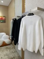 Balenciaga Logo Embroidered Crew Neck Sweater White - 图片 4