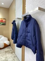 Balenciaga Show Style Pin-On Reversible Cottonouterwear - 图片 5
