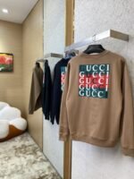 Gucci Logo Print Crew Neck Sweatshirt Black - 图片 4