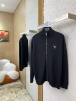 Prada Wool Embroidered Zip Cardigan Black - 图片 3
