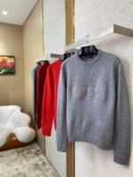Gucci Monogrammed Wool Crew Neck Sweater Grey - 图片 3