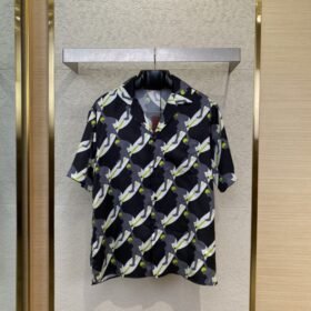 Gucci Surf Print Silk Short Sleeve Shirt