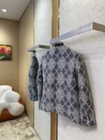 LV diamond button down collarless blazer - 图片 4