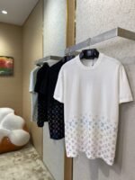 LV Rhinestone Gradient Knit Short Sleeve T-Shirt White - 图片 3