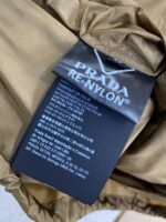 Prada Triangle Label Nylon Hooded Jacket - 图片 9