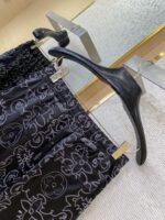 LV Co-Branded Diffractive Casual Shorts - 图片 8