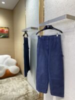 Prada Triangle Leather Label Denim Trousers - 图片 3
