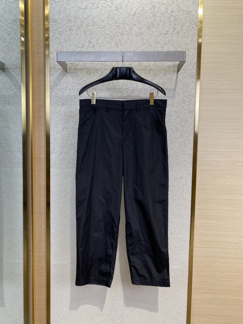 wsxc1744427464327_0.jpg Prada Triangle Label Recycled Nylon Trousers - 图片 1