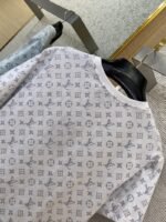 LV Collar Chain Full Print Short Sleeve T-Shirt - 图片 8