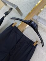 Fendi Letter Embroidered Straight Leg Nylon Shorts Black - 图片 6