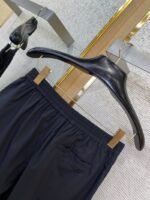 Fendi Letter Embroidered Straight Leg Nylon Shorts Black - 图片 8