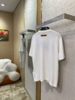 LV Leopard Letter Appliqu?? Short Sleeve Crew Neck T-Shirt - 图片 4