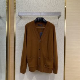 LV logo knitted cardigan jacket