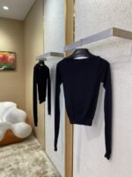 Miu Miu Wool One Neck Sweater - 图片 4