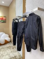 Prada Triangle Label Nylon Work Jacket Coat - 图片 4