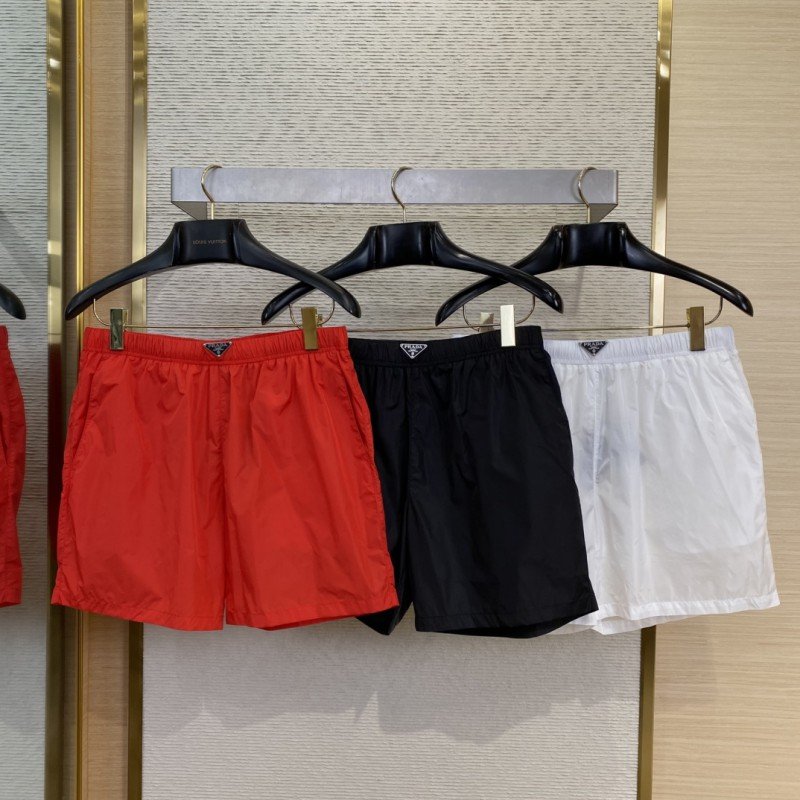 wsxc1748056031788_0-1.jpg Prada Nylon Triangle Label Shorts Red - 图片 1