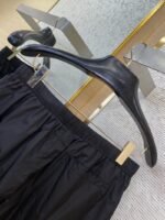 Prada Nylon Triangle Label Shorts Black - 图片 8