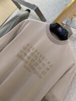 Maison Margiela Digital Embroidery Four Corner Stitch Short Sleeve T-Shirt Khaki - 图片 6