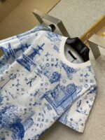 LV Dog Walking Print Short Sleeve T-Shirt - 图片 6