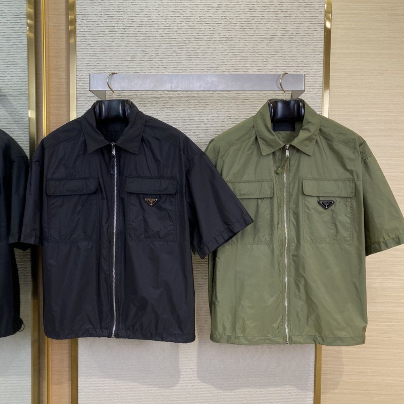wsxc1749774993503_0.jpg Prada Minimalist Recycled Nylon Short Sleeve Shirt Army Green - 图片 1