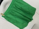 Bottega Veneta Diamond Pleated Casual Shorts Green - 图片 4