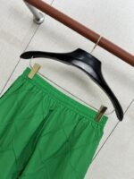 Bottega Veneta Diamond Pleated Casual Shorts Green - 图片 5