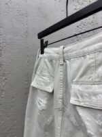 Balenciaga Distressed And Faded Light Gray Shorts - 图片 9