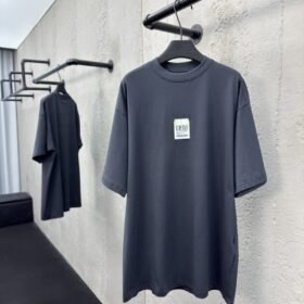 Balenciaga 520 Label Sticker Short Sleeve 2
