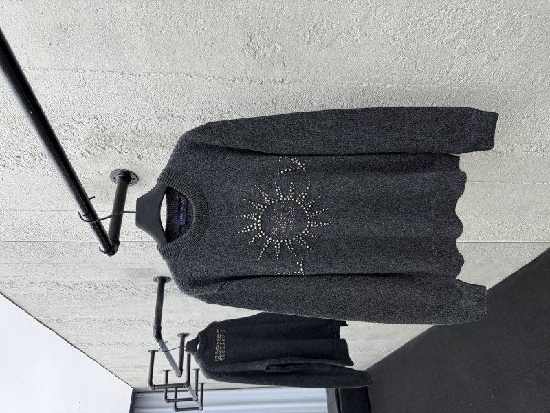 wsxc1753497084367_0.jpg lv sun print hot bead sweater pullover - 图片 1