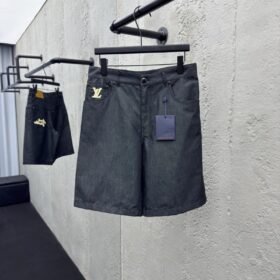 Lv 25Ss new black cotton turn-up shorts