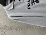 Prada Embroidered Polo Sweatshirt 2 - 图片 4