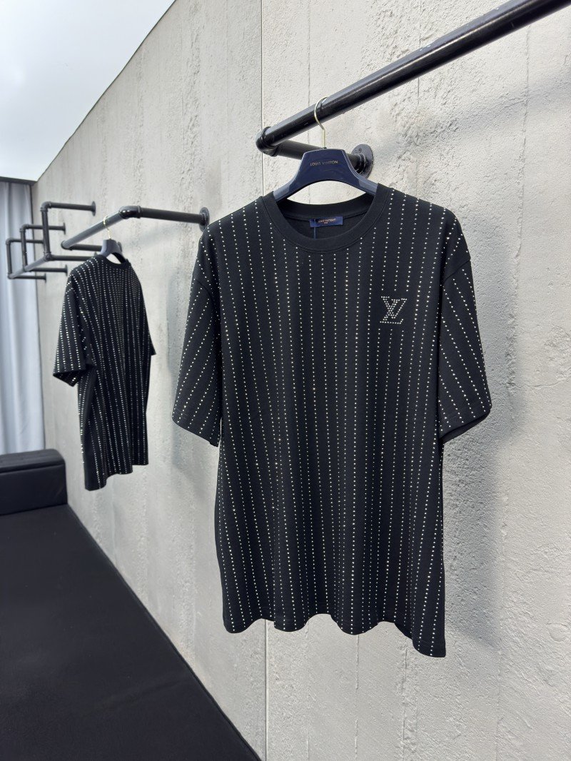 wsxc1754888276725_0.jpg LV Fine Striped Crystal Beaded Short-Sleeved T-Shirt - 图片 1