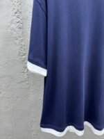 Prada Round Neck Micro Logo Straight Short Sleeve T-Shirt 1 - 图片 6