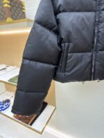 Prada High-Waisted Stand Collar Down Jacket 2 - 图片 6